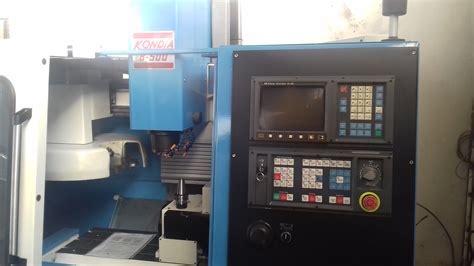 Fresatrice CNC 4 assi 